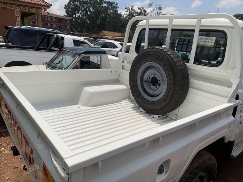 Toyota land cruiser doublecabin in Uganda