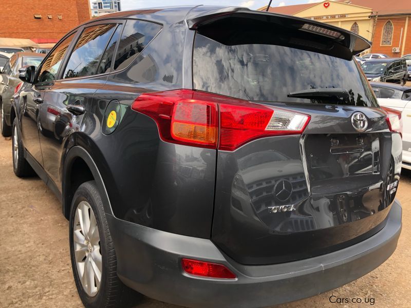 Toyota rav4 in Uganda