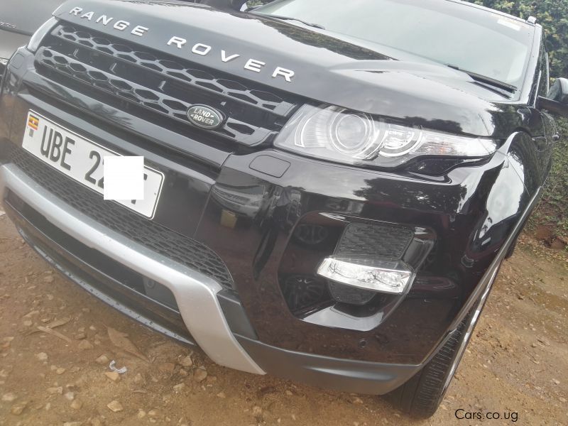 Land Rover RANGE ROVER in Uganda