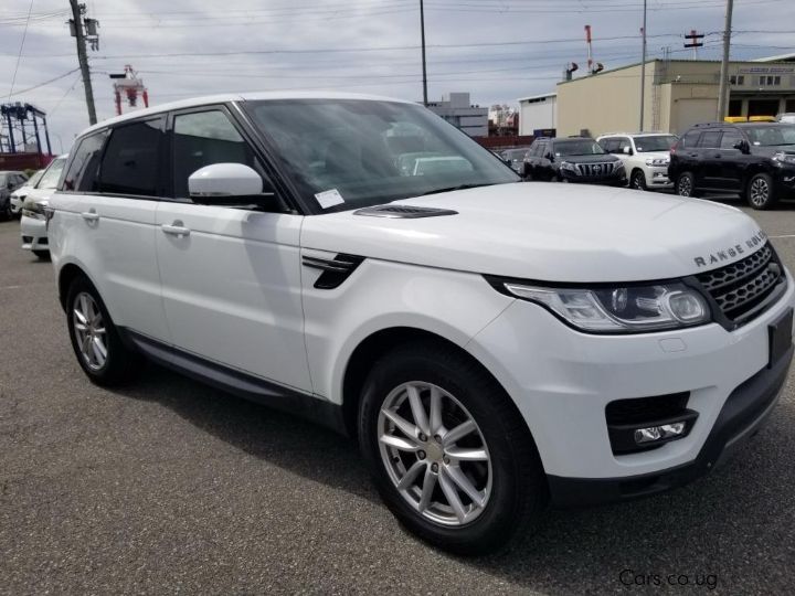 Land Rover Range Rover in Uganda