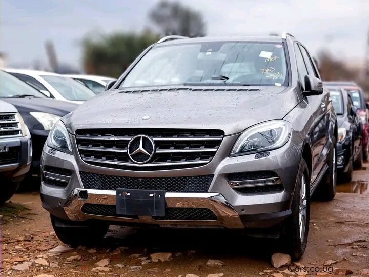 Mercedes-Benz ML 350 4 MATIC in Uganda