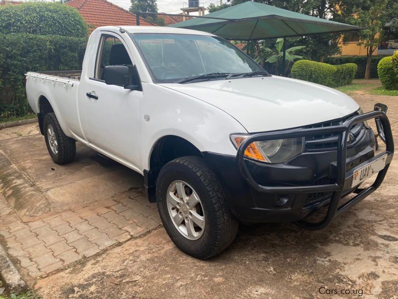 Mitsubishi L200 in Uganda