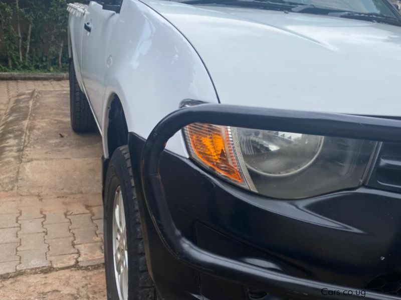 Mitsubishi L200 in Uganda