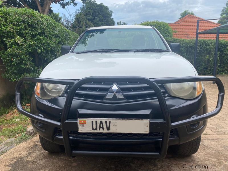 Mitsubishi L200 in Uganda