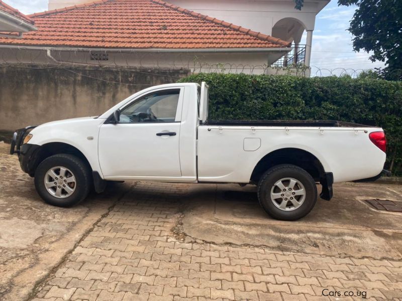 Mitsubishi L200 in Uganda