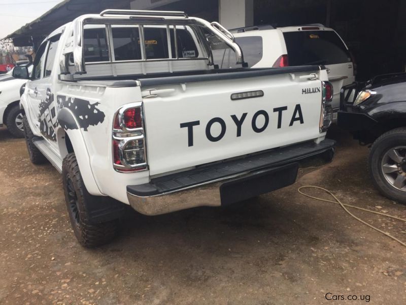 Toyota HILUX in Uganda