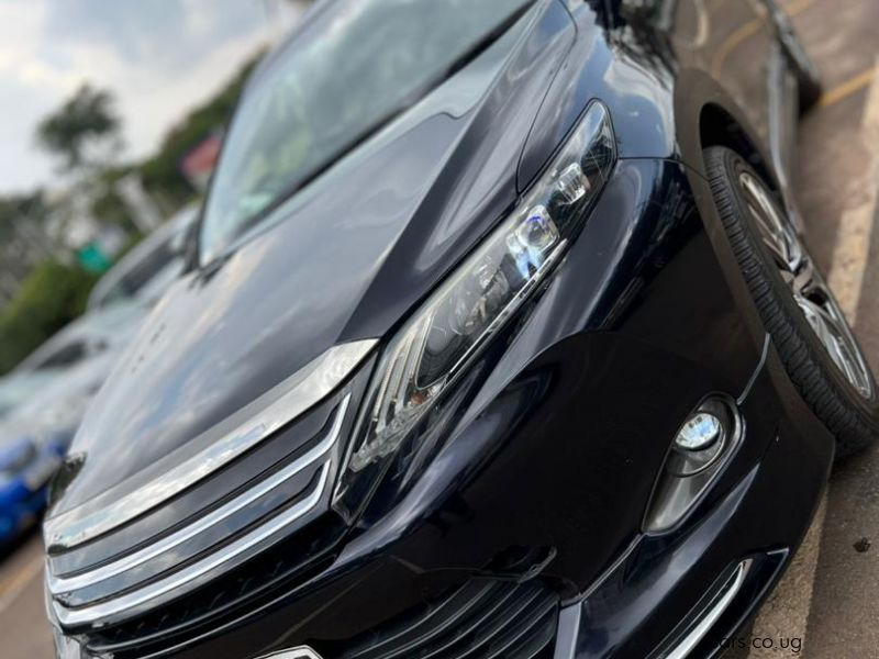 Toyota Harrier in Uganda