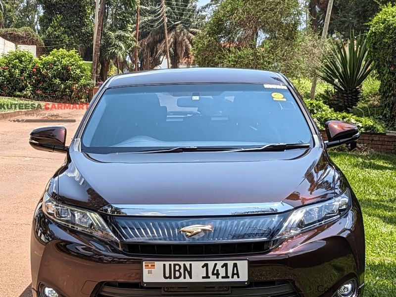 Toyota Harrier in Uganda