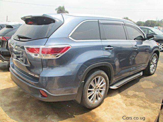 Toyota Kluger  in Uganda