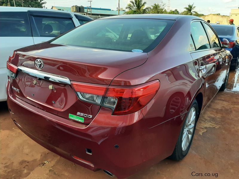 Toyota Mark X in Uganda