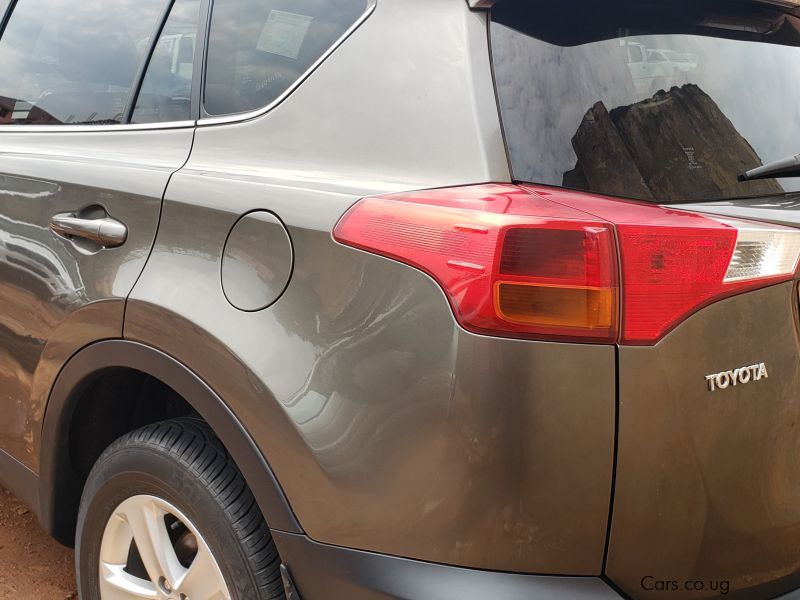 Toyota Rav4 in Uganda