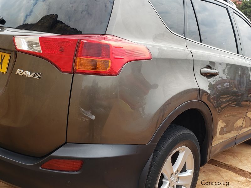 Toyota Rav4 in Uganda