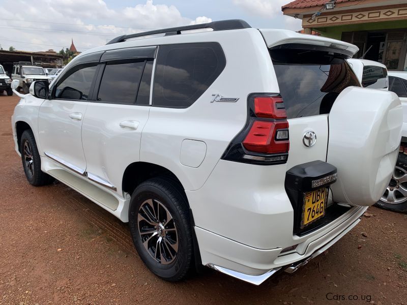 Toyota prado tx in Uganda