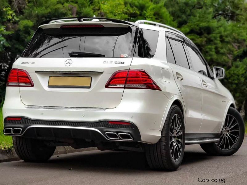 Mercedes-Benz ML in Uganda