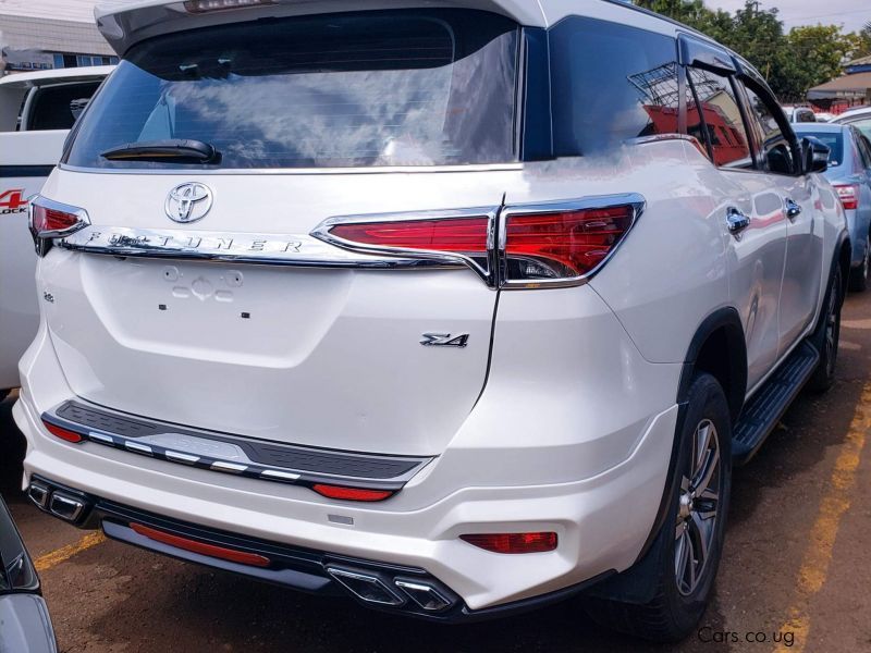 Toyota FORTUNER in Uganda