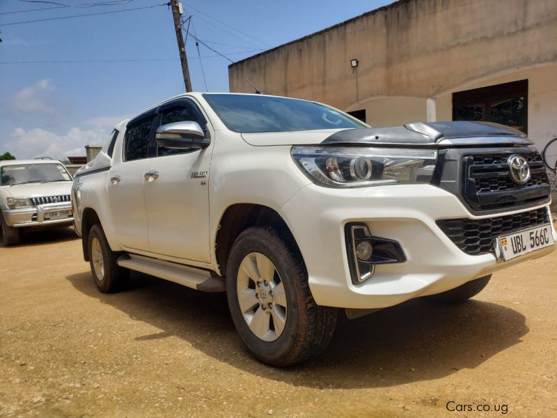 Toyota HILUX GUN126R-DTTMHQ in Uganda