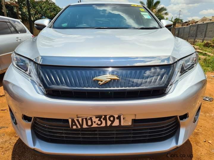 Toyota Harrier in Uganda