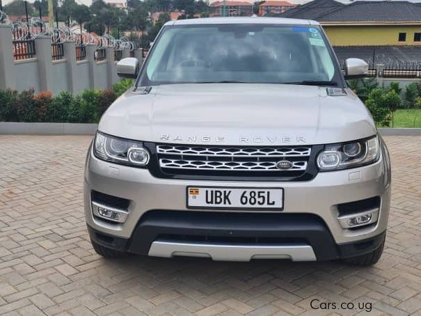 Land Rover Range Rover in Uganda