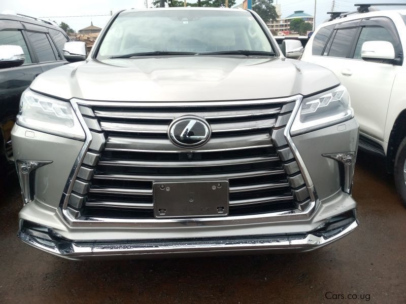 Lexus LX 570 in Uganda