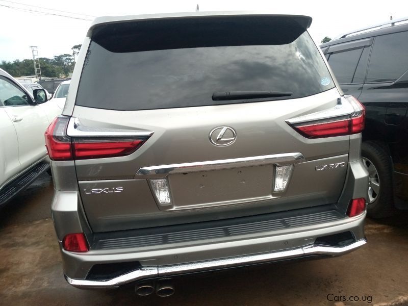 Lexus LX 570 in Uganda