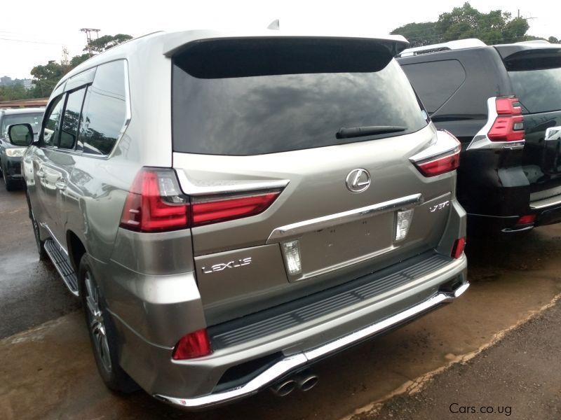 Lexus LX 570 in Uganda