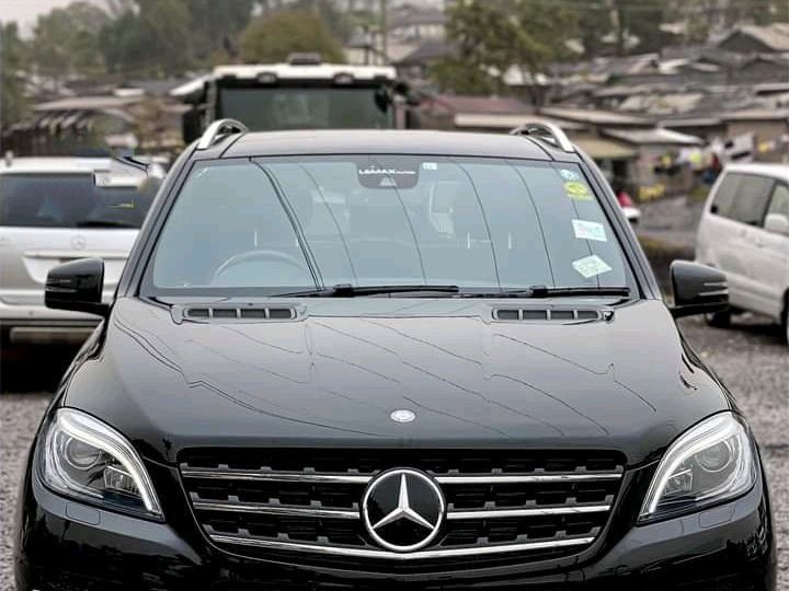 Mercedes-Benz ML 350 Blue TEC in Uganda