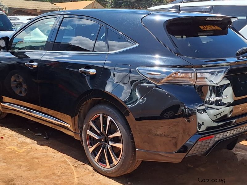 Toyota Harrier in Uganda