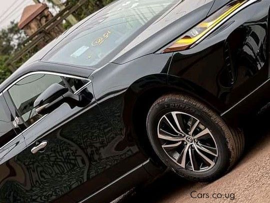 Toyota Harrier in Uganda