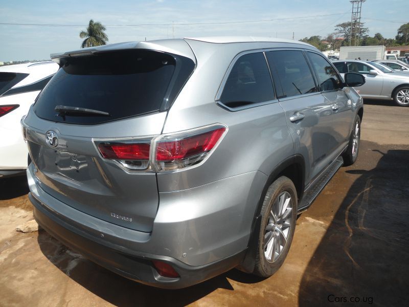 Toyota Kluger in Uganda