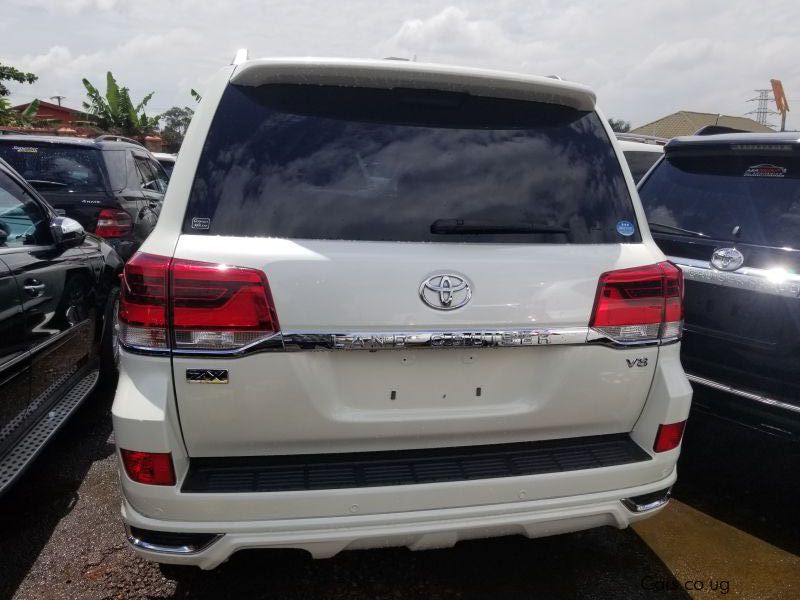 Toyota LAND CRUISER ZX in Uganda