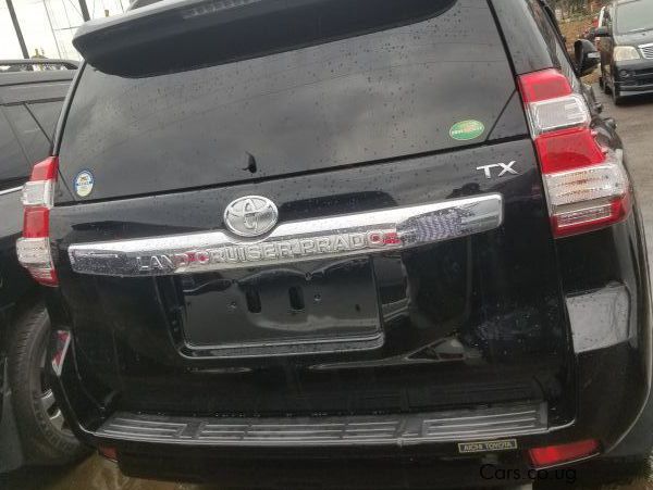 Toyota LAND CRUISER pRADO in Uganda