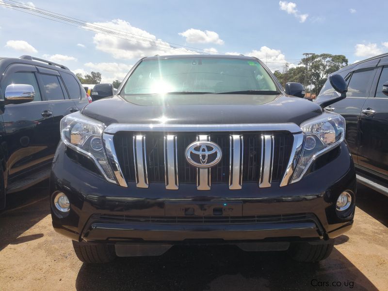 Toyota Land Cruiser TX in Uganda