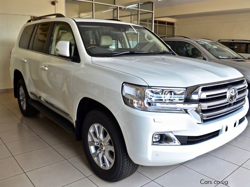 Toyota Land cruiser V8  in Uganda