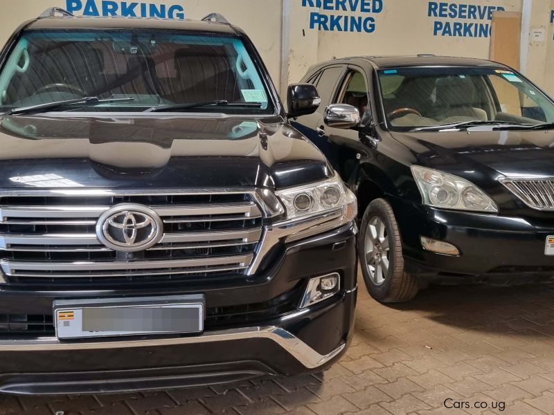 Toyota Land cruiser VXR in Uganda