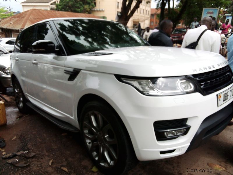 Land Rover Range Rover in Uganda