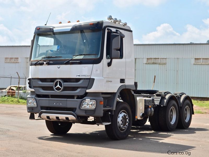 Mercedes-Benz Actros 3340 (semi-trailer) in Uganda