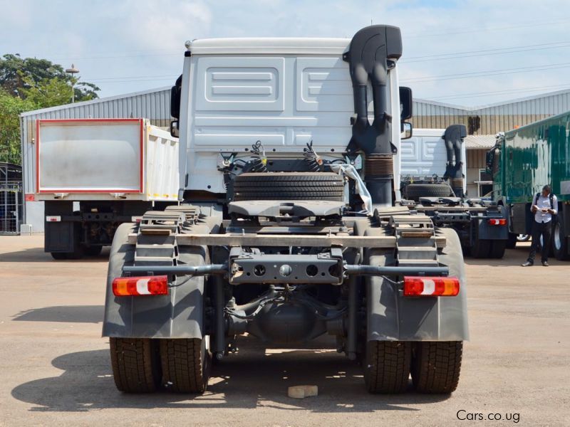 Mercedes-Benz Actros 3340 (semi-trailer) in Uganda