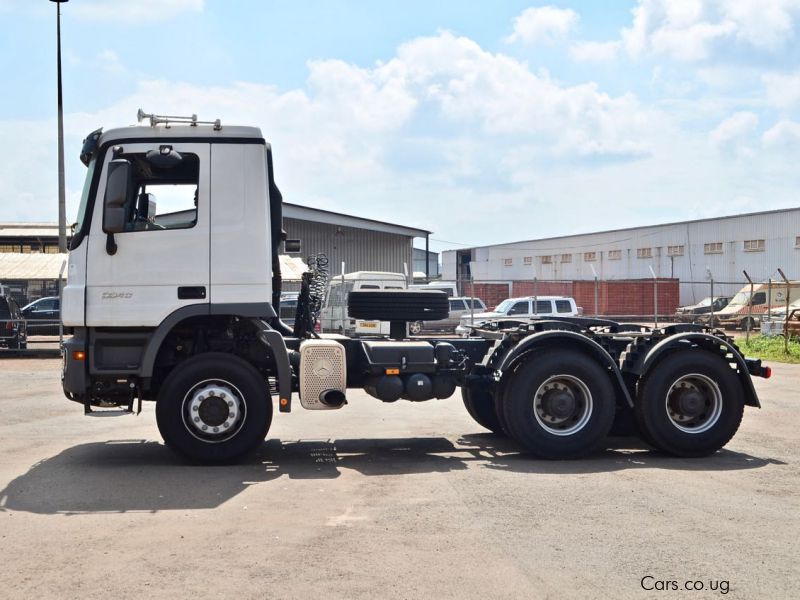 Mercedes-Benz Actros 3340 (semi-trailer) in Uganda