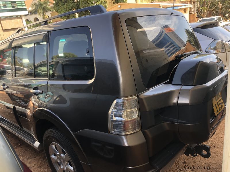 Mitsubishi pajero in Uganda