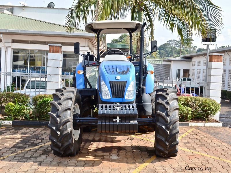 New Holland TD5.110 4WD in Uganda