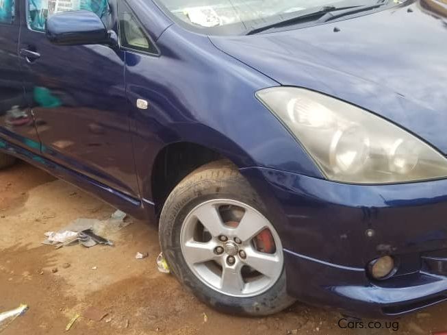 Toyota  WISH in Uganda