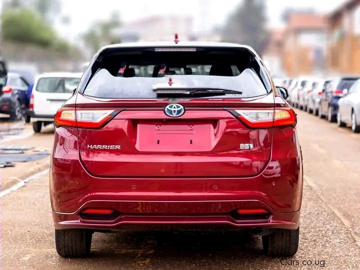 Toyota Harrier in Uganda