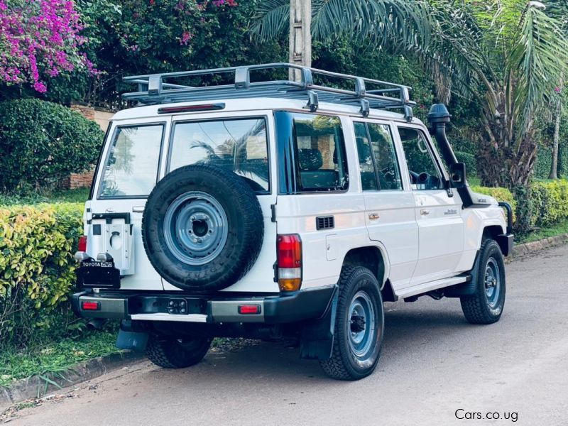 Toyota Land cruiser  Hardtop in Uganda