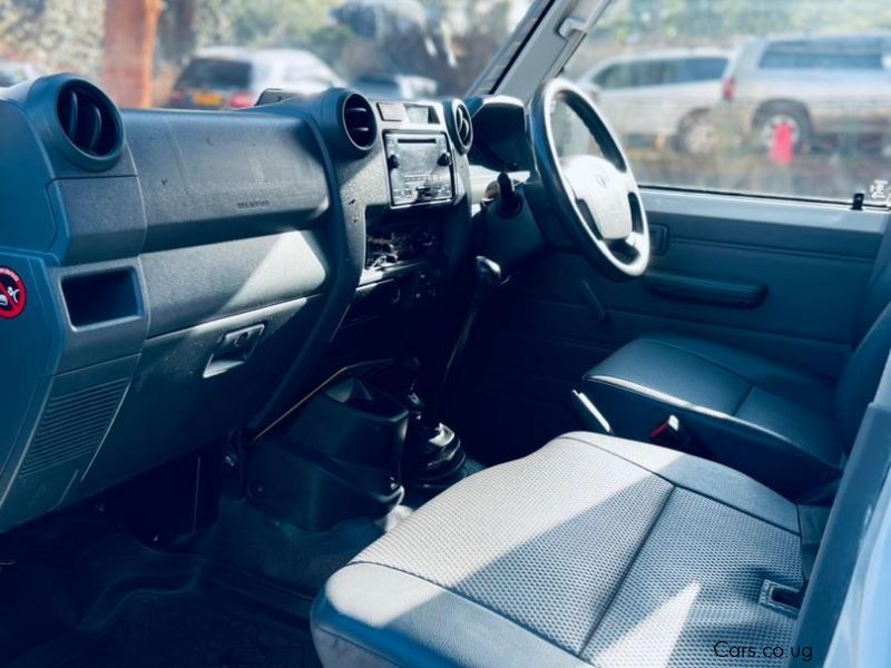 Toyota Land cruiser  Hardtop in Uganda