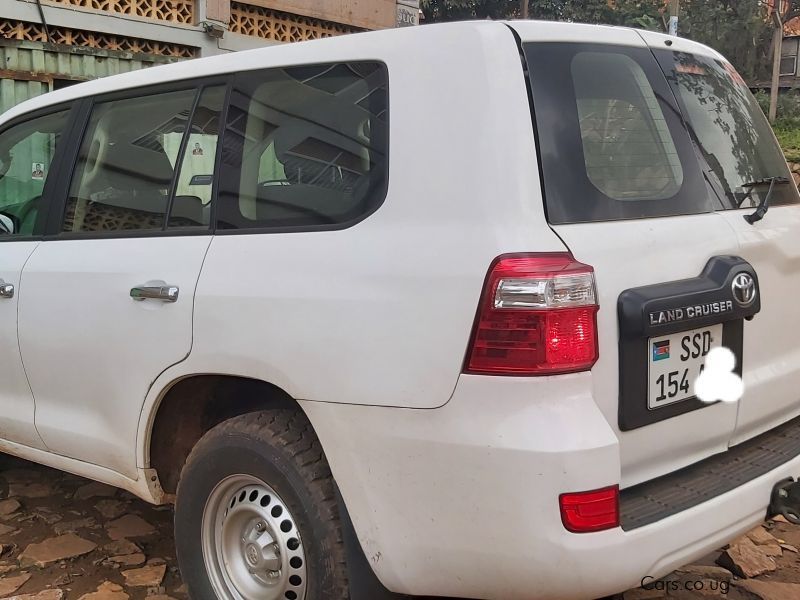 Toyota Landcruiser in Uganda