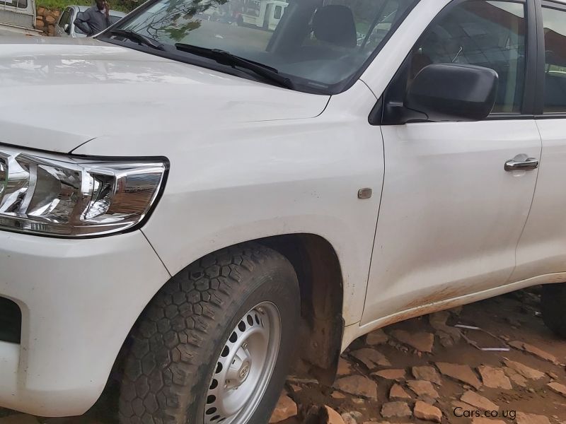 Toyota Landcruiser in Uganda