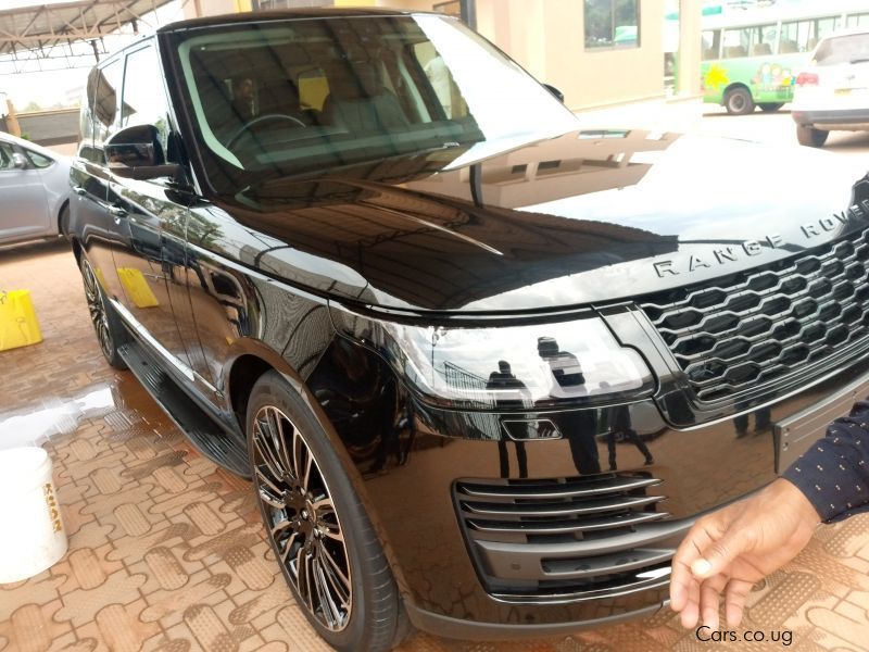 Land Rover Range Rover VOGUE in Uganda