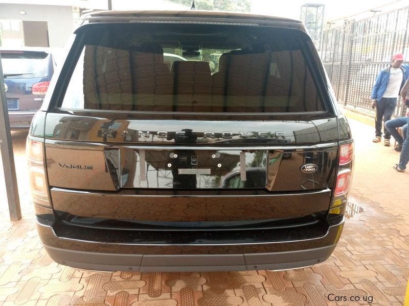 Land Rover Range Rover VOGUE in Uganda