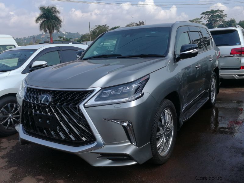 Lexus LX570 in Uganda