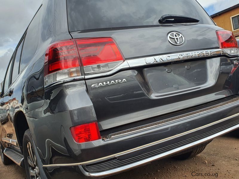 Toyota Land Cruirser in Uganda